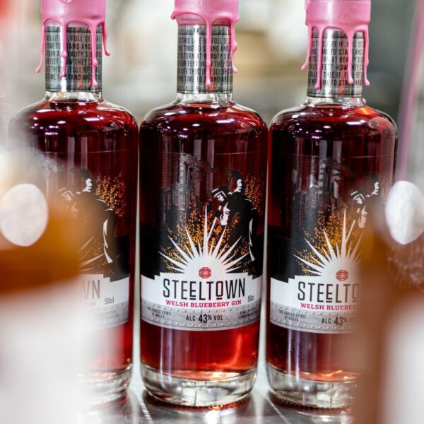 Spirit of Wales Distillery - Steeltown Blueberry Welsh Gin Spirit of Wales Distillery - Steeltown Blueberry Welsh Gin