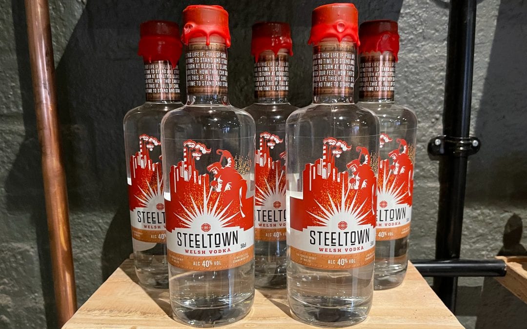 Steeltown Welsh Vodka Filtered Through Anthracite for a Crisp, Clean Flavour.